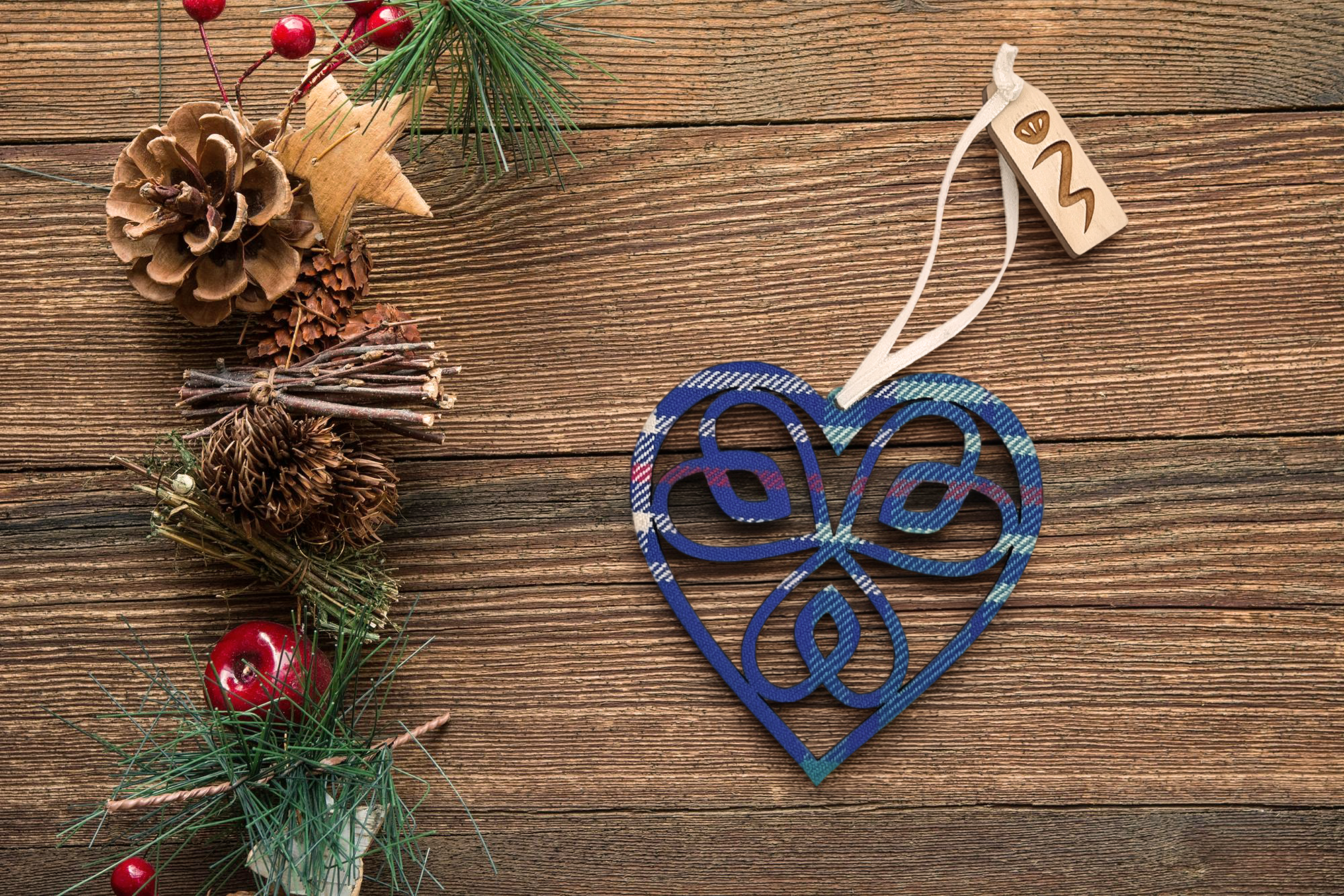 Celtic Heart Decoration Tartan