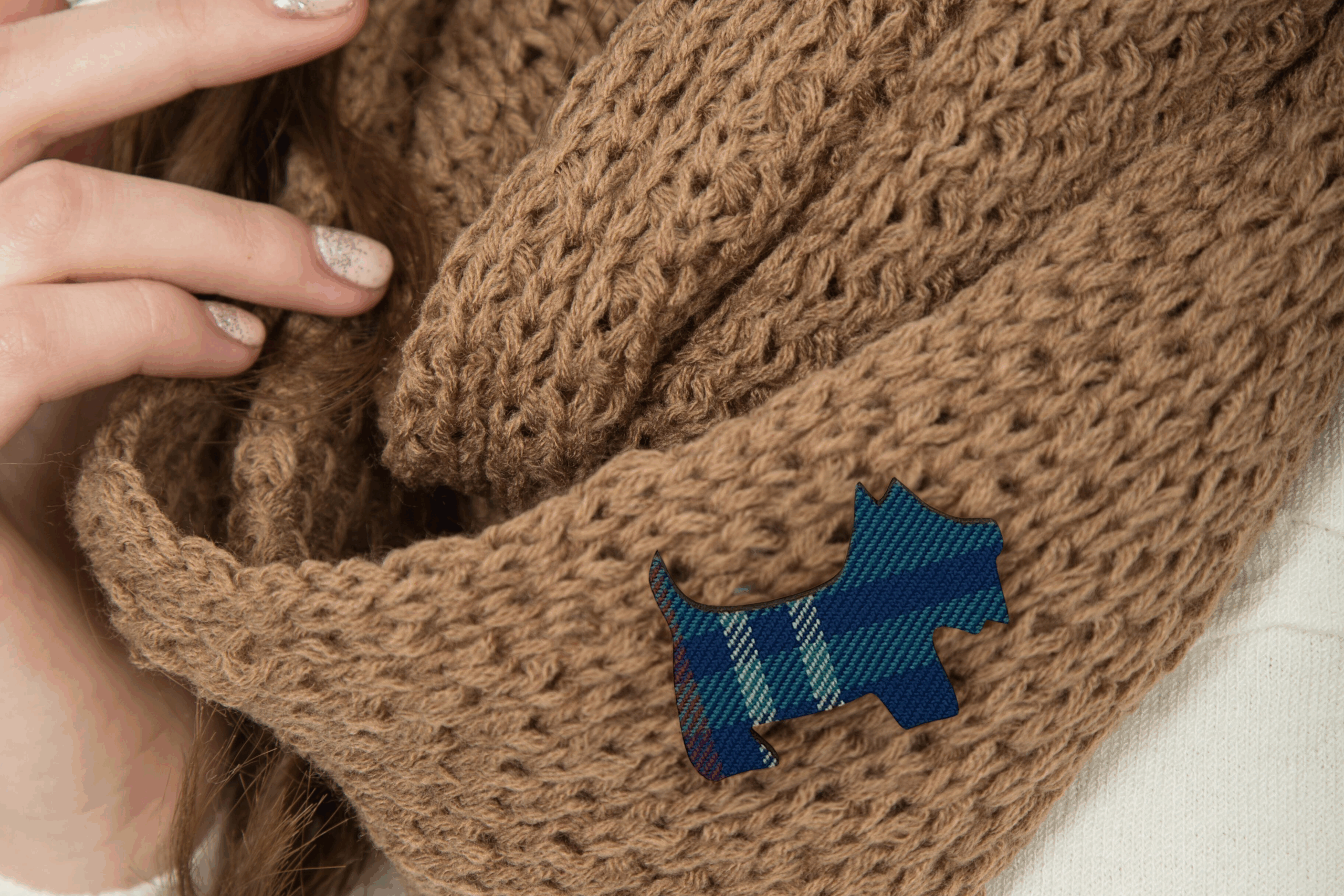 Scottie Dog Brooch Tartan